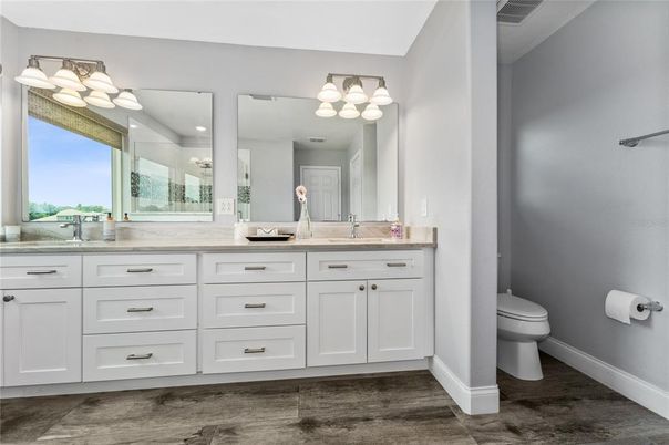 Bathroom, Dual Sink Vanities, Interior
