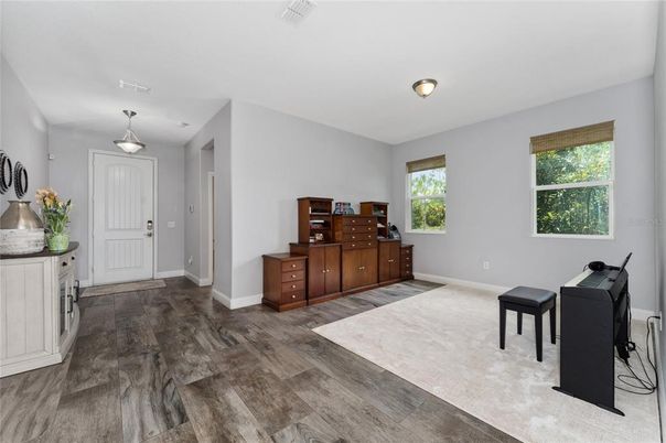Interior, Pendant Lights, Wood Texture Flooring