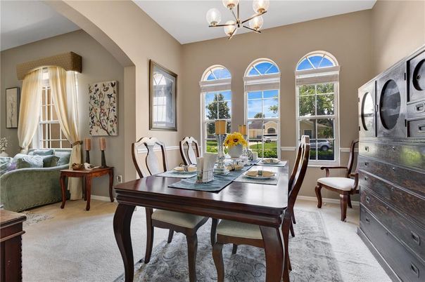 Chandelier, Dining room, Interior, Pendant Lights