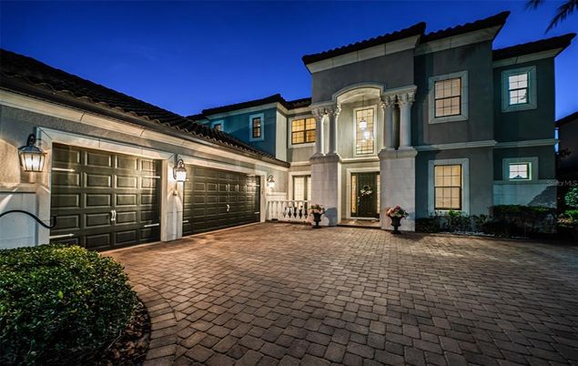 Attached, Exterior, Facade, Mediterranean