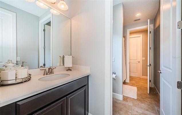 Bathroom, Interior, Recessed Lighting