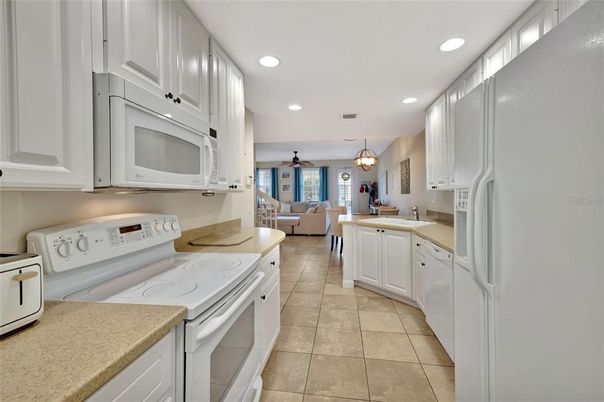 Interior, Kitchen, Living room, Recessed Lighting
