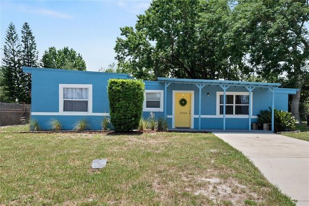 Backyard, Exterior, Facade, Ranch