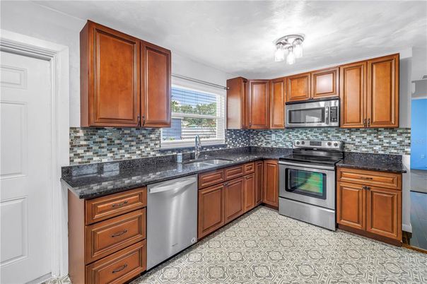 Interior, Kitchen, Stainless Steel Appliances