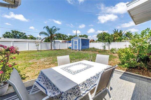 Backyard, Exterior