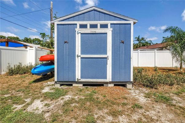 Backyard, Exterior