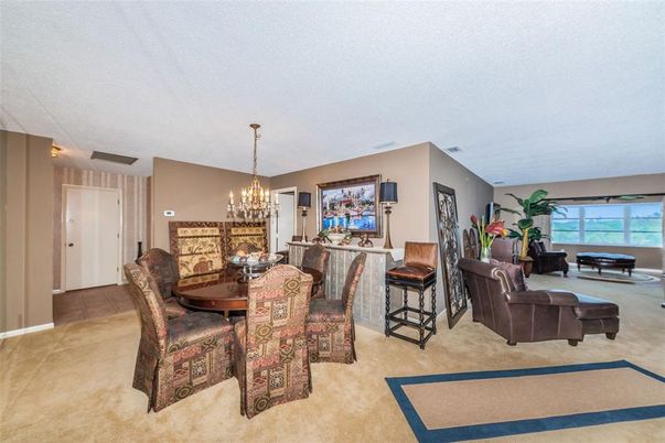 Chandelier, Dining room, Interior, Living room