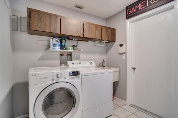 Interior, Washer