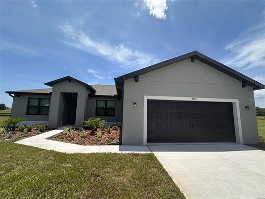Attached, Exterior, Facade, Ranch