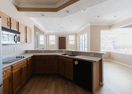 Interior, Kitchen, Recessed Lighting, Wood Texture Flooring