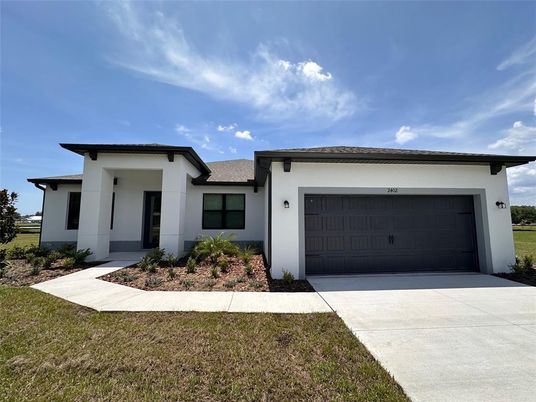 Attached, Exterior, Facade, Modern