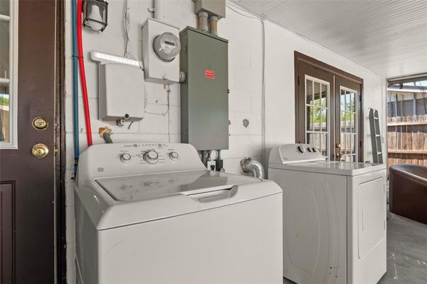 Interior, Washer