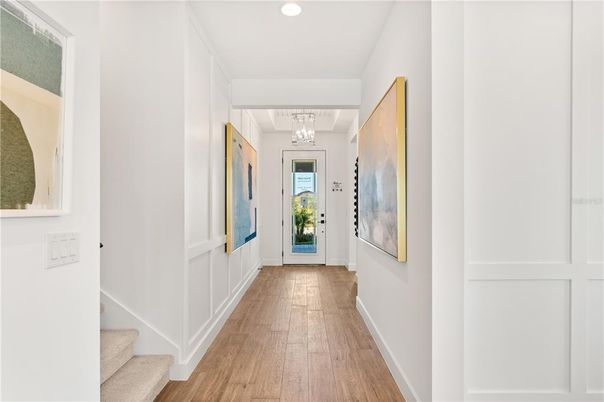 Interior, Recessed Lighting, Wood Texture Flooring