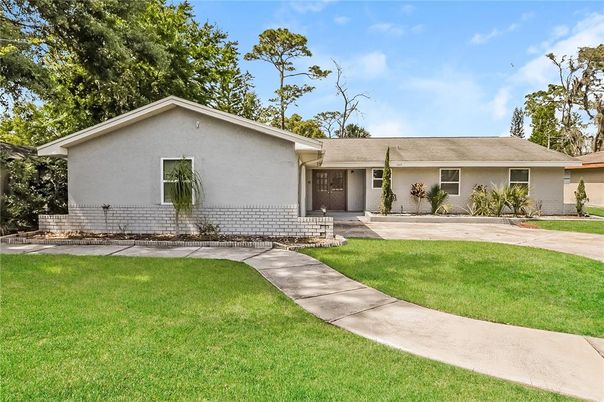 Backyard, Exterior, Facade, Ranch