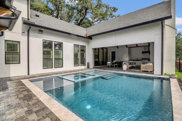 Exterior, Pool
