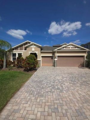 Attached, Exterior, Facade, Ranch