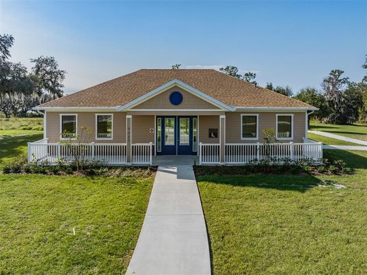 Backyard, Exterior, Facade, Ranch