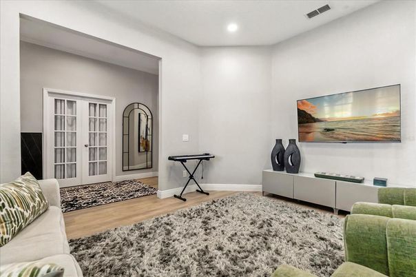 Interior, Recessed Lighting, Wood Texture Flooring