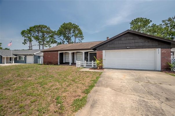 Attached, Exterior, Facade, Brick Facade, Ranch