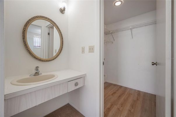 Bathroom, Interior, Recessed Lighting, Walk-in Closets, Wood Texture Flooring