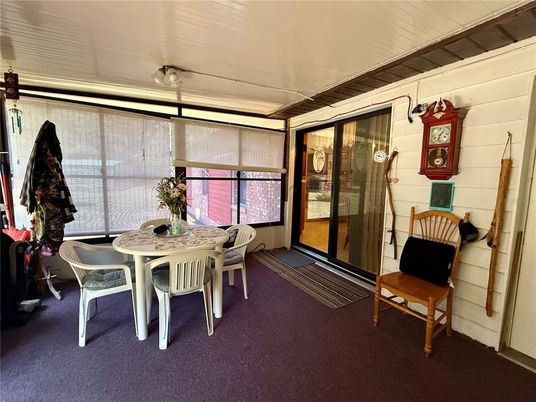 Dining room, Interior