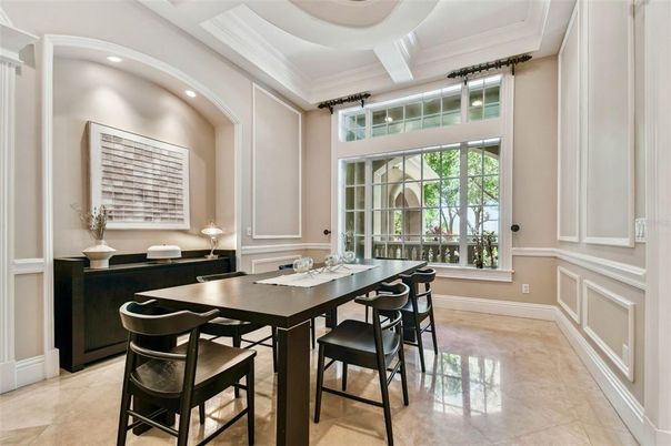 Dining room, Interior, Recessed Lighting