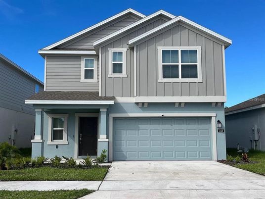 Attached, Exterior, Facade, American Craftsman