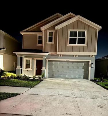 Attached, Exterior, Facade, American Craftsman