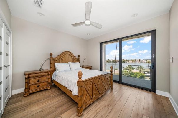 Bedroom, Interior, Recessed Lighting, Water, Wood Texture Flooring