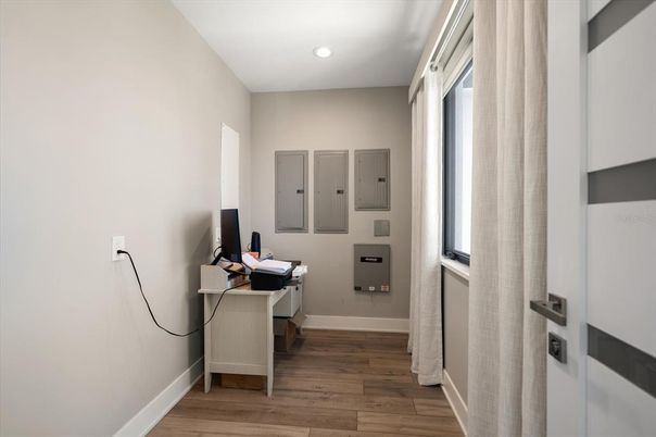 Home Office, Interior, Recessed Lighting, Wood Texture Flooring