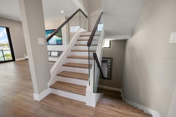 Interior, Recessed Lighting, Wood Texture Flooring