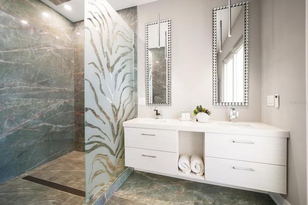 Bathroom, Dual Sink Vanities, Interior, Recessed Lighting