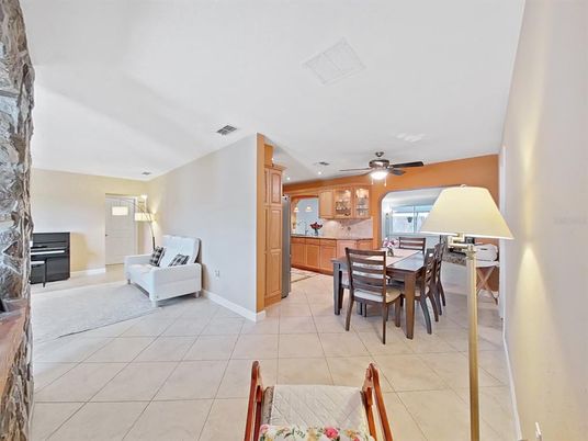 Dining room, Interior, Recessed Lighting