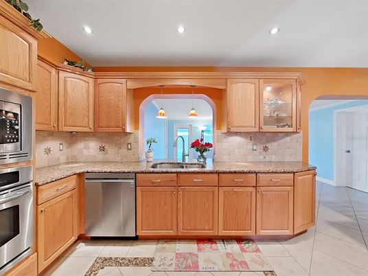 Interior, Kitchen, Pendant Lights, Recessed Lighting, Stainless Steel Appliances