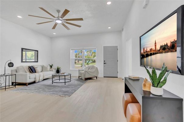 Interior, Living room, Recessed Lighting, Wood Texture Flooring