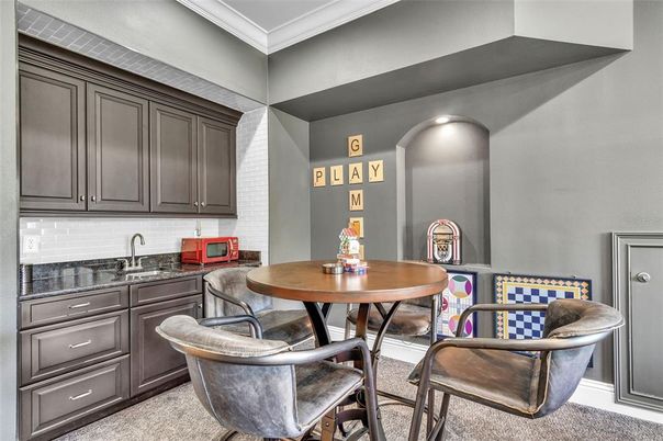 Dining room, Interior, Recessed Lighting