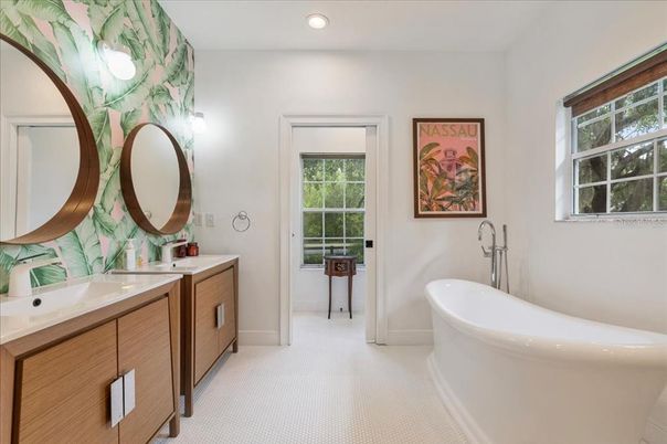 Bathroom, Dual Sink Vanities, Free Standing Baths, Interior, Recessed Lighting