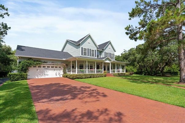 Attached, Exterior, Facade, Farmhouse