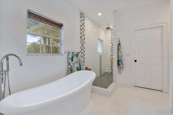 Bathroom, Free Standing Baths, Interior, Recessed Lighting