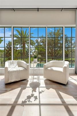 Interior, Sun Room, Water