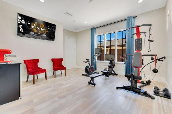 Fitness Equipment, Interior, Recessed Lighting, Wood Texture Flooring