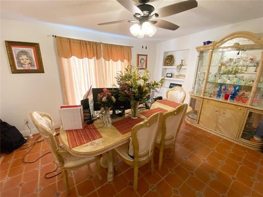 Dining room, Interior