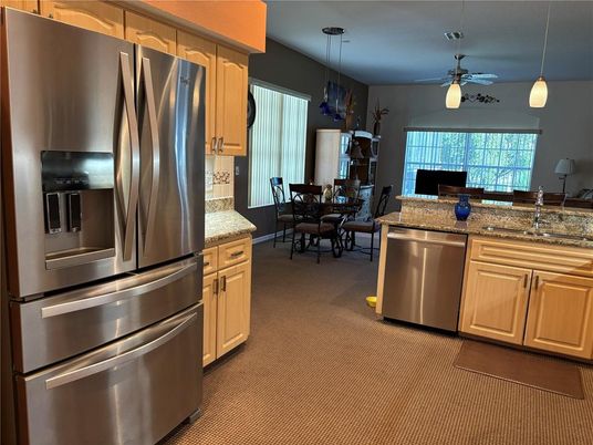Dining room, Interior, Kitchen, Pendant Lights, Stainless Steel Appliances