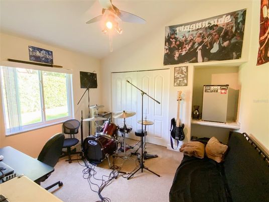 Home Office, Interior