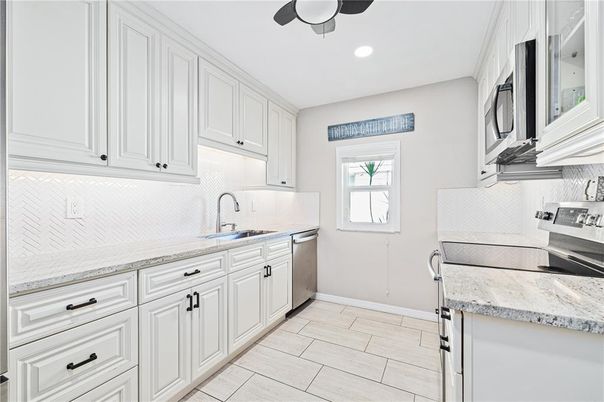 Interior, Kitchen, Recessed Lighting