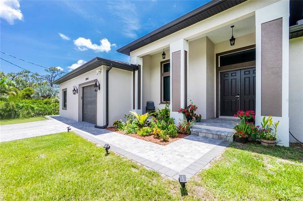 Attached, Backyard, Exterior, Facade, Ranch
