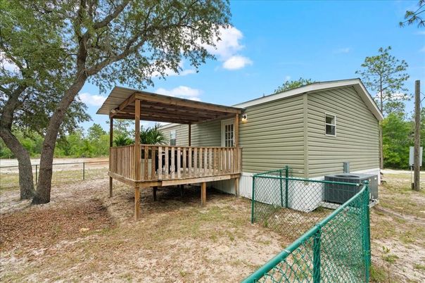 Backyard, Exterior