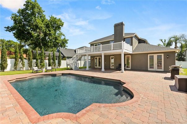 Exterior, Pool