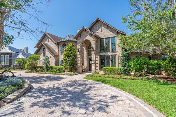 Backyard, Exterior, Facade, French Provincial