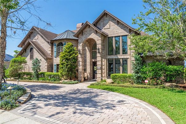 Exterior, Facade, Brick Facade, Tudor Revival